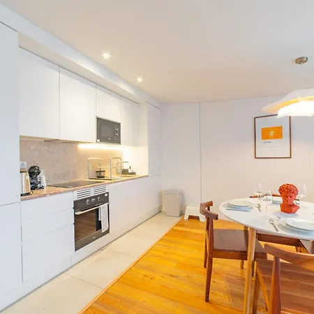 Apartment Prime Living - Maria Pia Lisbon