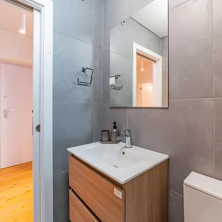 Prime Living - Maria Pia * Lisbon